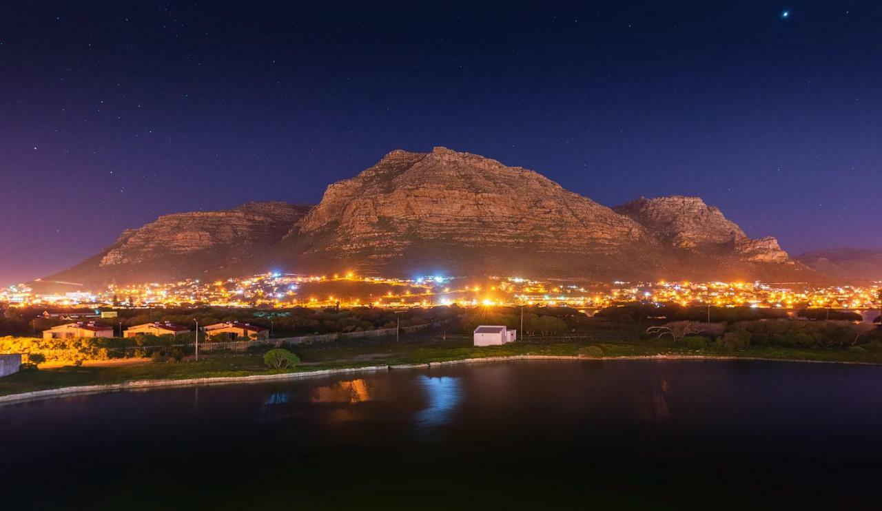 Marina Views Lejlighed Muizenberg Eksteriør billede